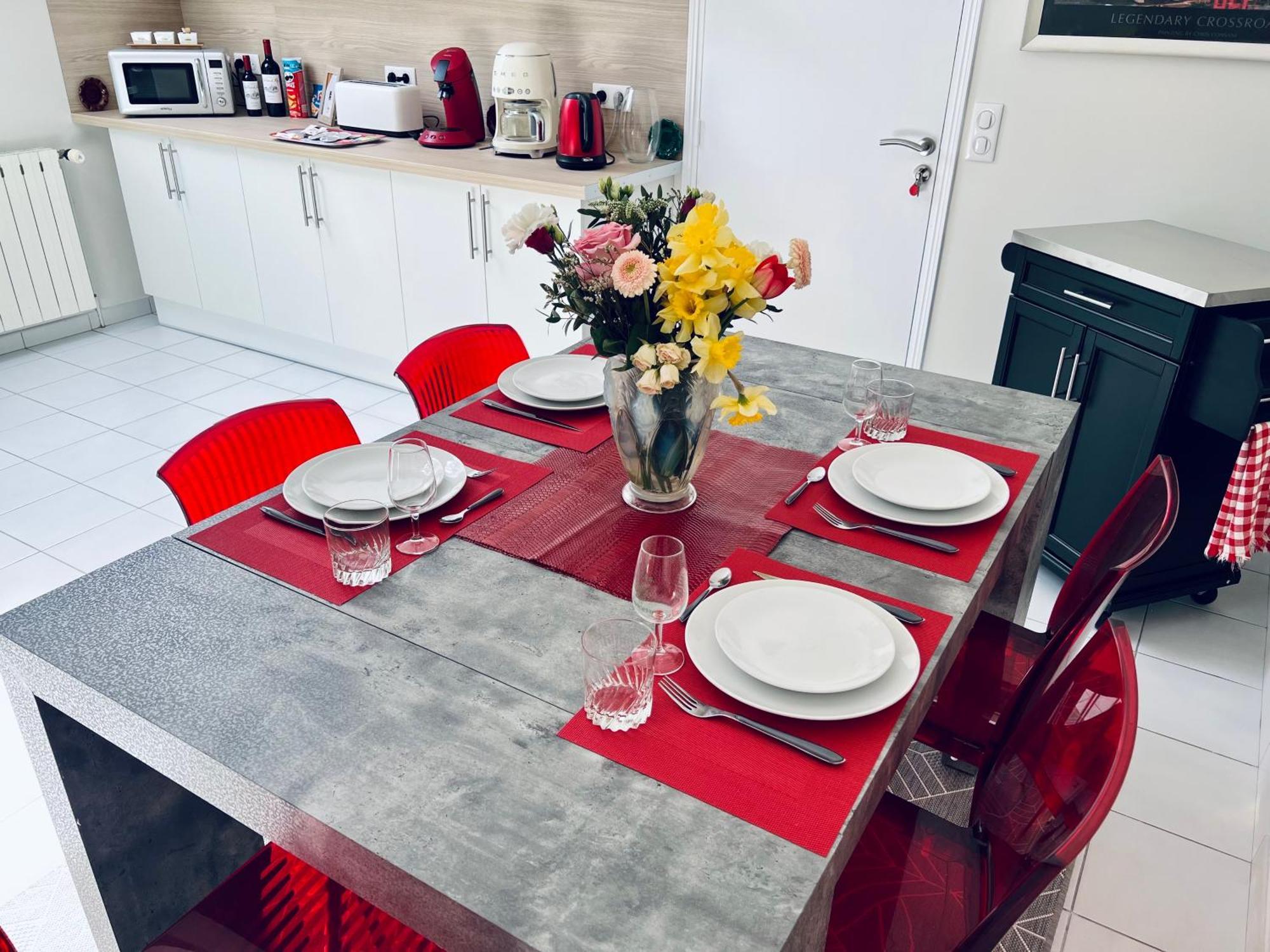 Le Manamour, Style Appart Hotel A 10 Min De Nevers Garchizy Ngoại thất bức ảnh